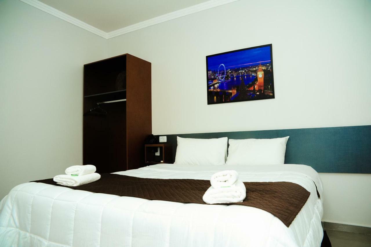 London Executive Hotel Cafelandia  Екстериор снимка