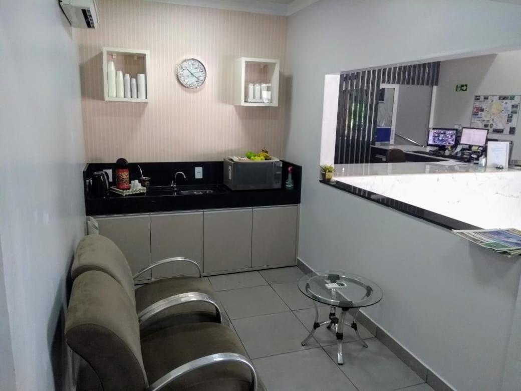 London Executive Hotel Cafelandia  Екстериор снимка